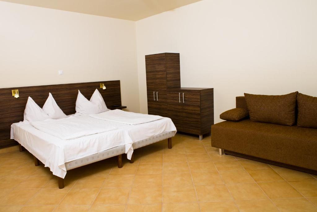 ホテルBalaton Eldorado Camping Badacsonytördemic 部屋 写真