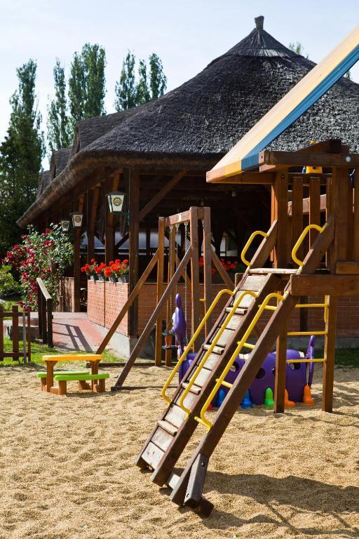 ホテルBalaton Eldorado Camping Badacsonytördemic エクステリア 写真